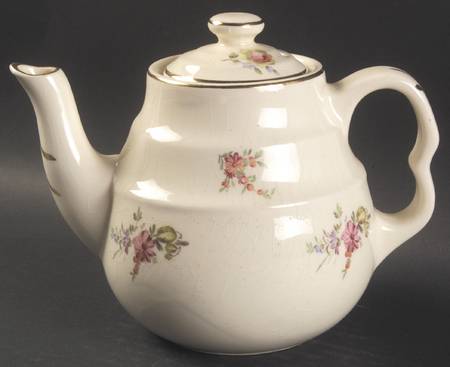 Priscilla Teapot & Lid
