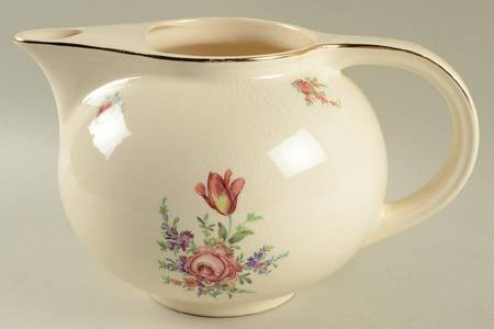 Priscilla 68 Oz Ice Lip Pitcher