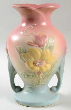 Magnolia (Matte) 8" Footed Vase