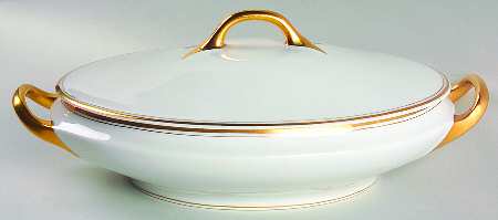 HUT672 Oval Covered Vegetable