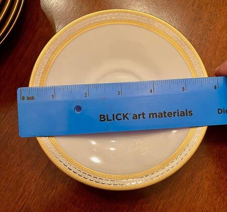 403895 Saucer