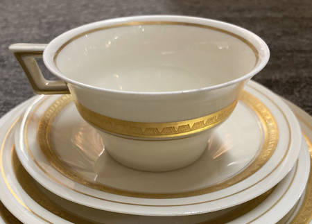 H836 Flat Cup & Saucer Set