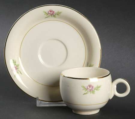 HLC961 Footed Demitasse Cup & Saucer Set