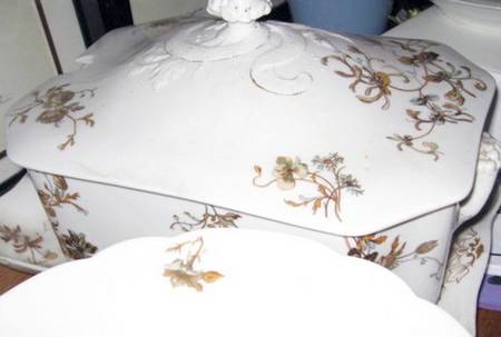 Schleiger 1154G Tureen &  Lid