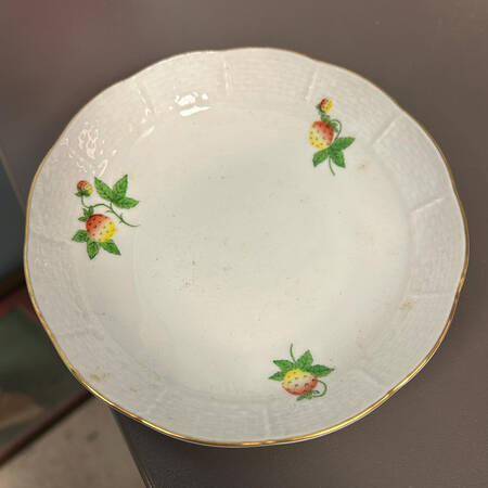 HER19 Saucer