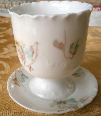 Schleiger 54 Egg Cup with Attached Underplate
