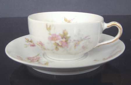 Schleiger 141-5 Flat Cup & Saucer Set