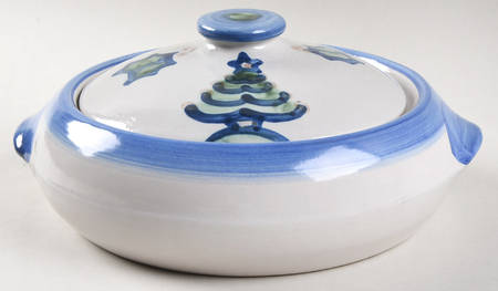 Christmas 1.75 Qt Round Covered Casserole