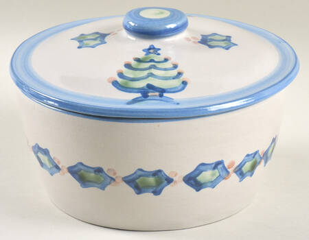 Christmas 2 Qt Round Covered Casserole