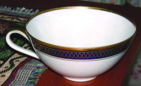 8073 Flat Cup