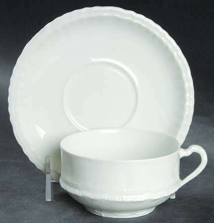 Schleiger 123 Flat Cup & Saucer Set