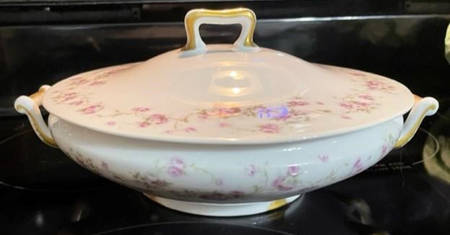 Schleiger 1246b Round Covered Vegetable