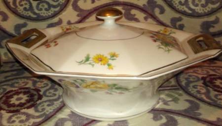 Glendale Octagonal Vegetable Bowl