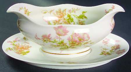 Schleiger 79a Gravy Boat with Attached Underplate
