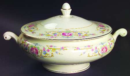 N1646 Round Covered Vegetable