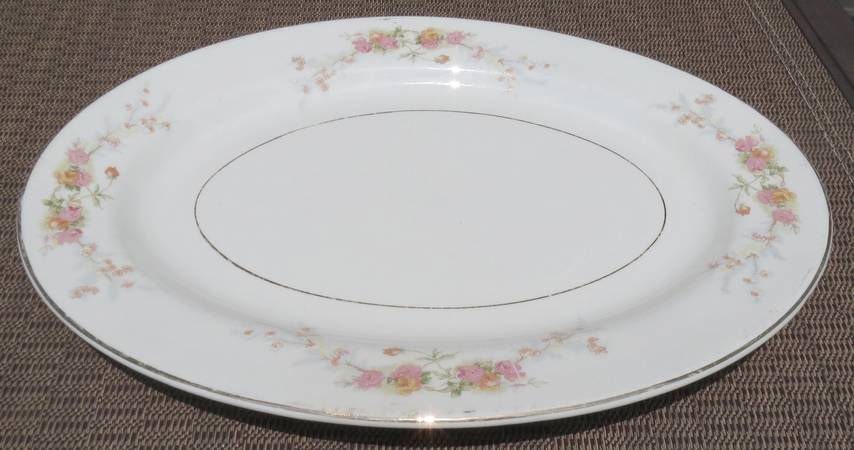 Sweetheart Rose (Gold Verge) 14" Oval Serving Platter