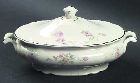 Head of Class Oval Covered Vegetable