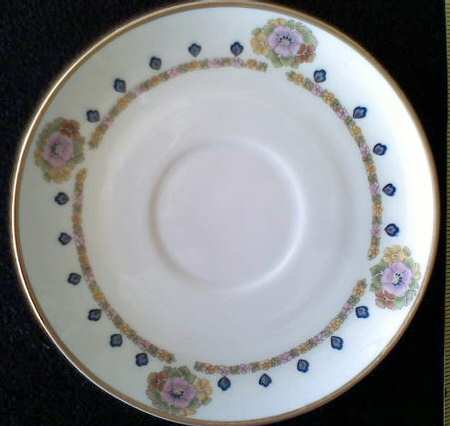 HUT747 Saucer