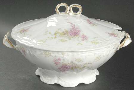 Schleiger 332 Tureen &  Lid