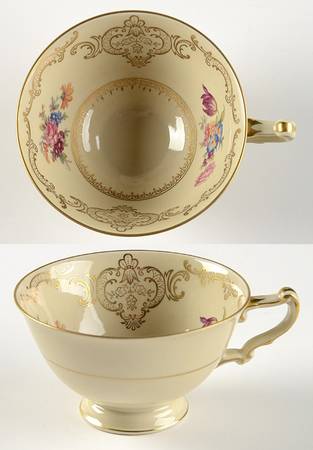 HC596 Footed Cup