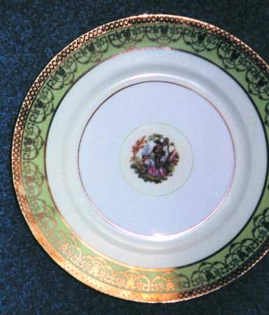 HUT761 Dinner Plate