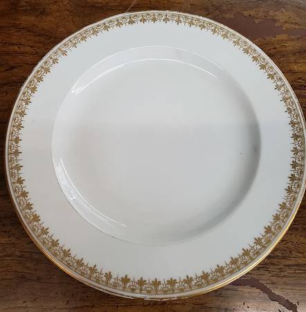 Schleiger 1078 Luncheon Plate