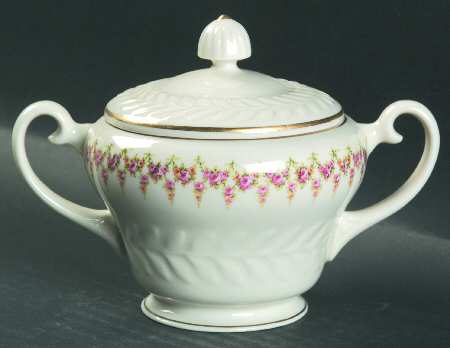 Ashley (Greylock Shape) Sugar Bowl & Lid by Haviland