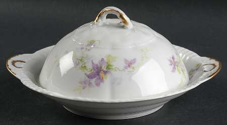 H1076 Round Covered Butter with Strainer