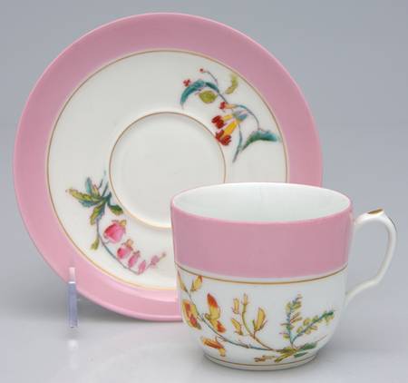 H1135 Flat Cup & Saucer Set