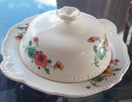 HLC1090 Round Covered Butter