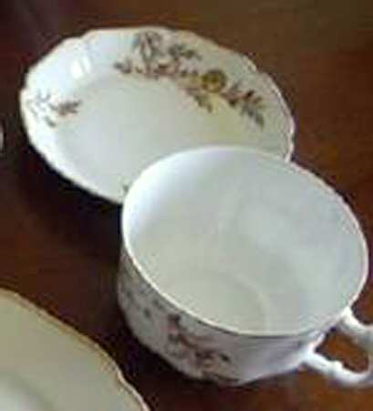 H1098 Flat Cup & Saucer Set