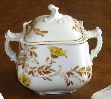 H1098 Sugar Bowl & Lid