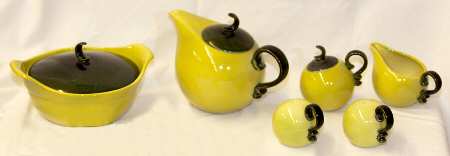 Crescent Chartreuse Green Teapot & Lid