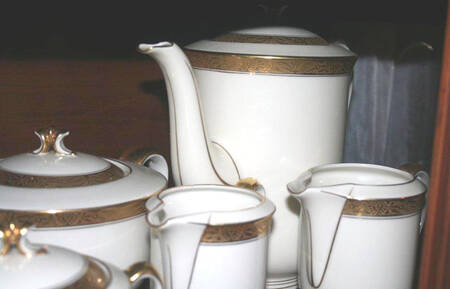 01190 Coffee Pot & Lid