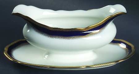 618655 Gravy Boat with Attached Underplate