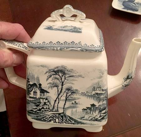 Lucerne Black Teapot & Lid