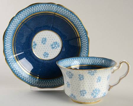 2897 Footed Cup & Saucer Set