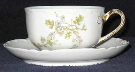 Schleiger 34e Flat Cup & Saucer Set
