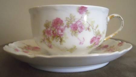 Schleiger 42s Flat Cup & Saucer Set