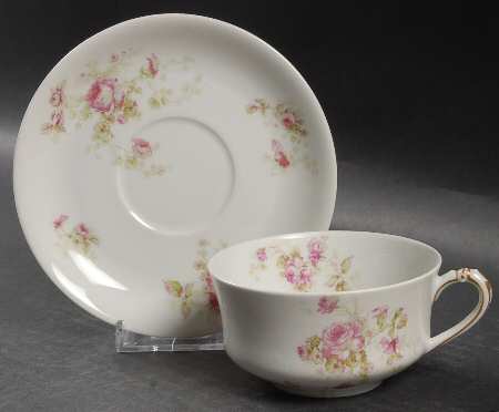 Schleiger 49e Flat Cup & Saucer Set