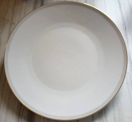HUT831 Dinner Plate