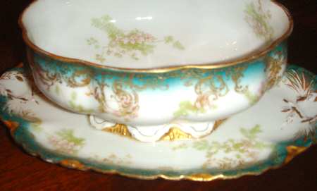 Schleiger 52cz Gravy Boat with Attached Underplate
