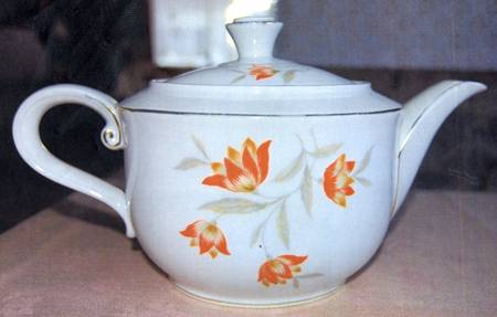 01275 Teapot & Lid