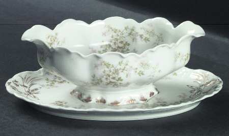 Schleiger 67i Gravy Boat with Attached Underplate