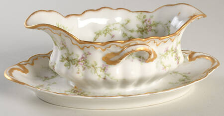 Schleiger 1024-1 Gravy Boat with Attached Underplate