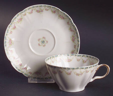 Schleiger 82A Flat Cup & Saucer Set