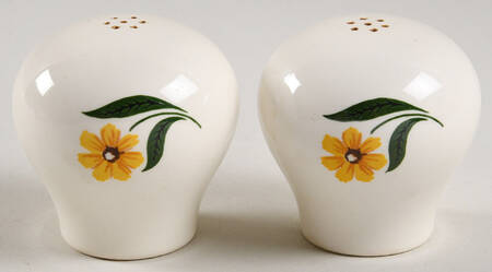 Yellow Daisy Salt & Pepper Set