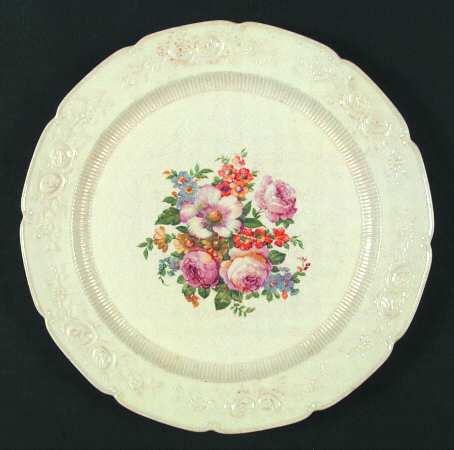 RV41 Luncheon Plate