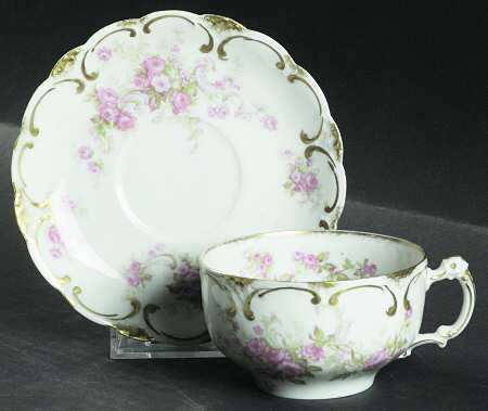 Schleiger 228 Flat Cup & Saucer Set