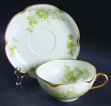Schleiger 228p Oversized Cup & Saucer Set